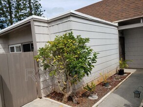 Building Photo - 94-433-433 Lanikuhana Pl