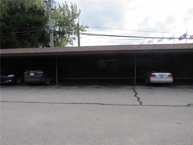 Building Photo - 503 Riviera Dr