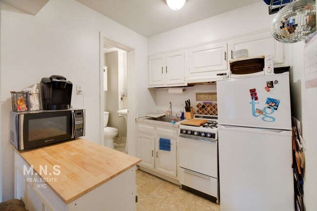 Building Photo - 129 East 27th Street