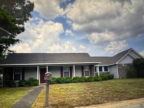 Building Photo - 408 Sunshine Way