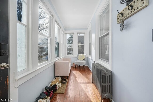 Building Photo - 416 2nd St