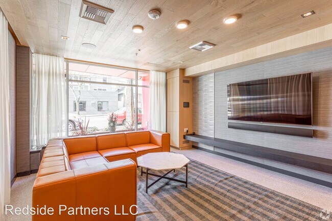 Building Photo - 802 5th Ave N