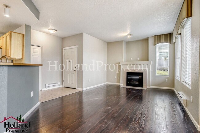Foto del edificio - Bright Ground-Floor Condo with Private Patio in Beaverton