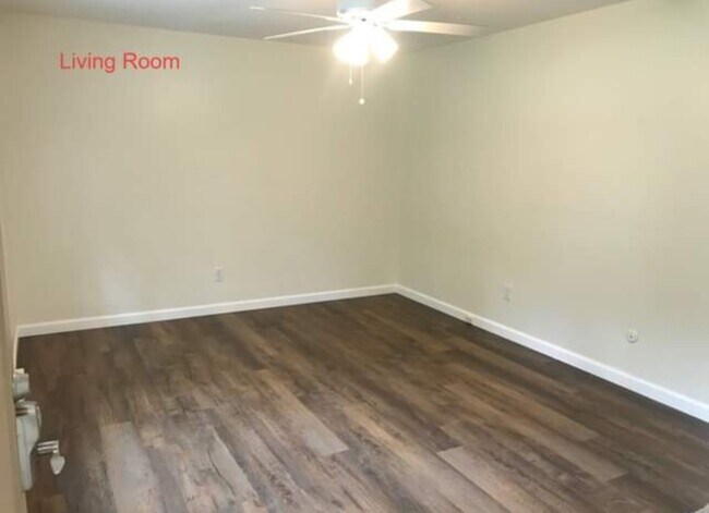 Foto del edificio - 5616 Gardner Rd
