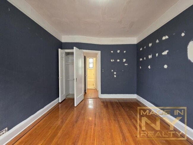 Building Photo - 1 bedroom in ASTORIA NY 11102