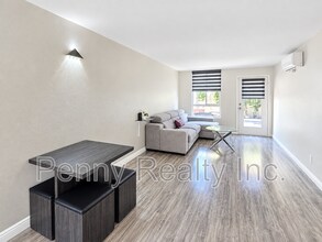Building Photo - 5540 Lindo Paseo