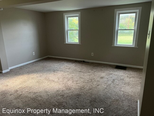 Building Photo - 2 br, 1 bath House - 333 Newburg Rpad