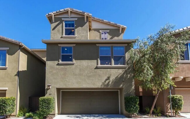 Building Photo - 1819 Lavender Ln