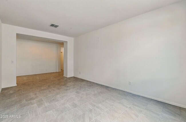 Foto del edificio - 17151 W Oberlin Way