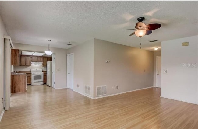 Building Photo - 8130 Rolling Log Dr