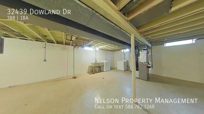 Building Photo - 32439 Dowland Dr