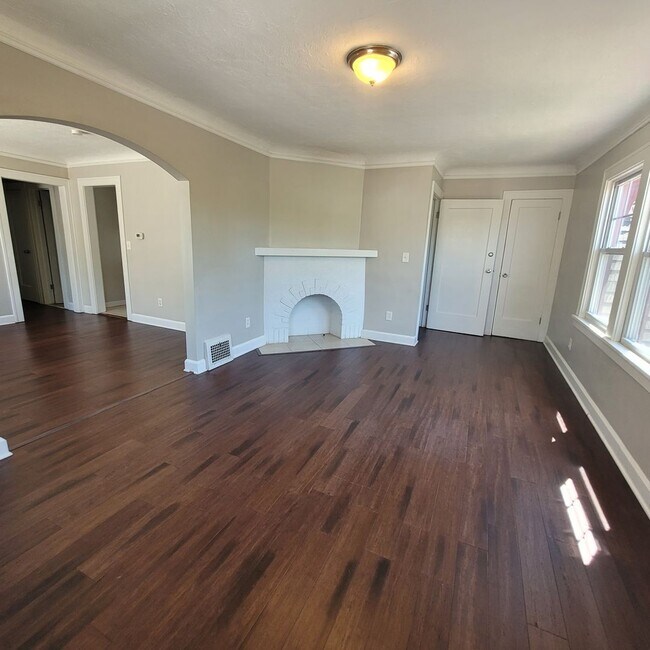 Foto del edificio - 2624 Portman Ave
