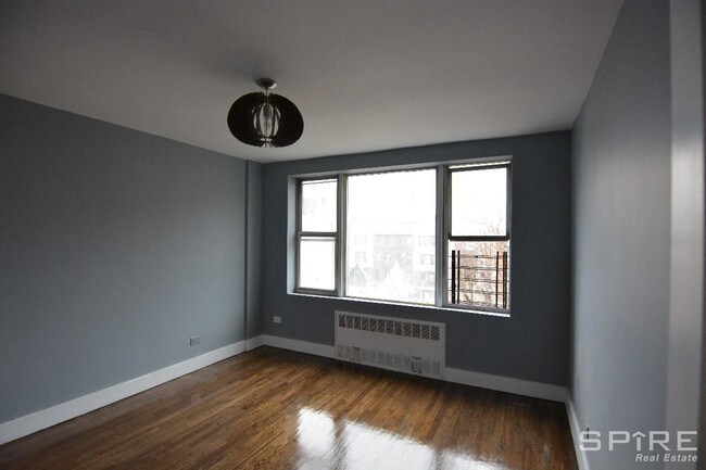 Foto del edificio - 557 E 21st St