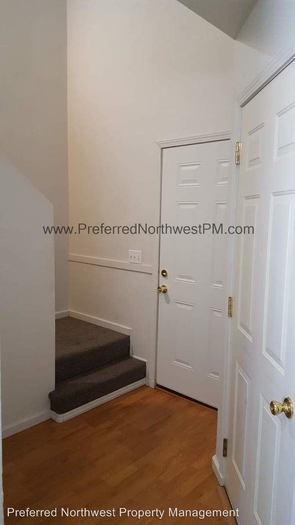 Building Photo - 4268 Aster St