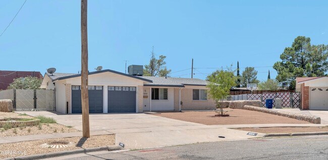 Foto del edificio - 10516 Cuesta Brava Ln