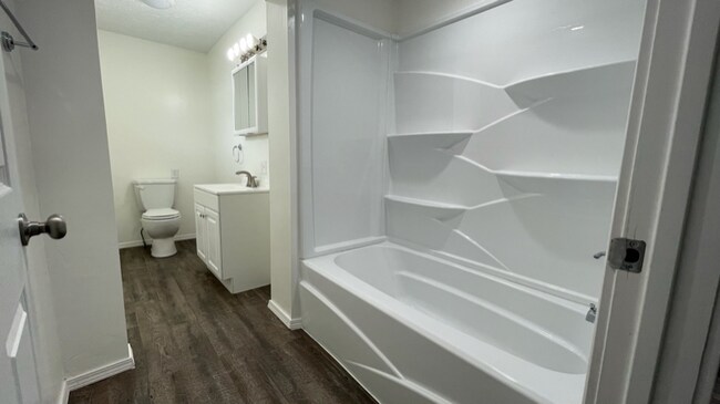 Foto del edificio - 415 N Washington St