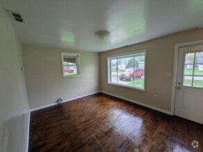 Building Photo - 1101 S Pittenger Rd