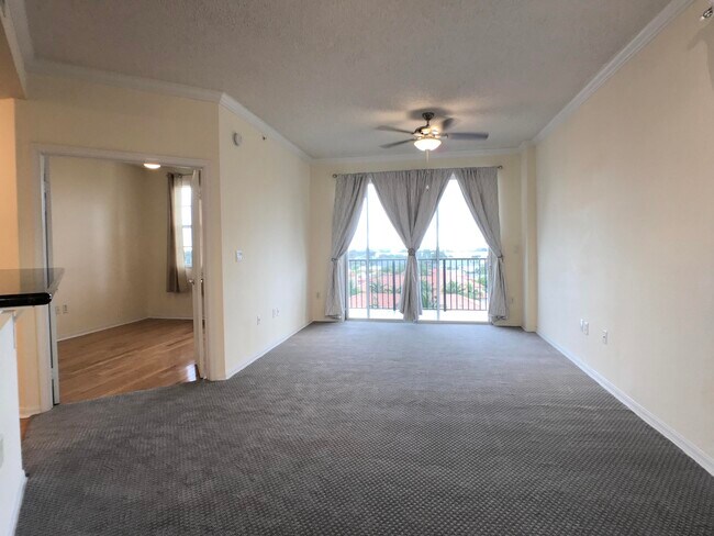 Building Photo - 1801 N Flagler Dr
