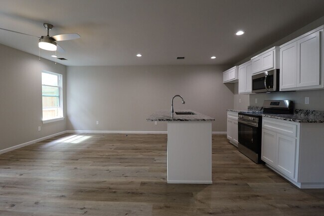 Foto del edificio - New Construction | 3 Bedroom | 2.5 Bathroom | Sand Springs