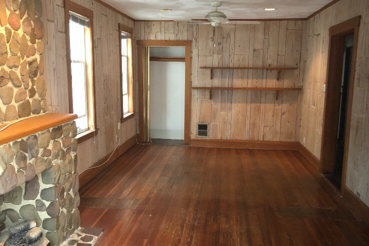 living room - 932 E 4th St