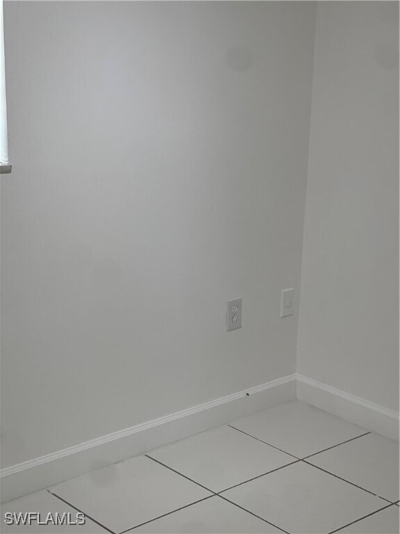 Building Photo - 3527 NE 168th St