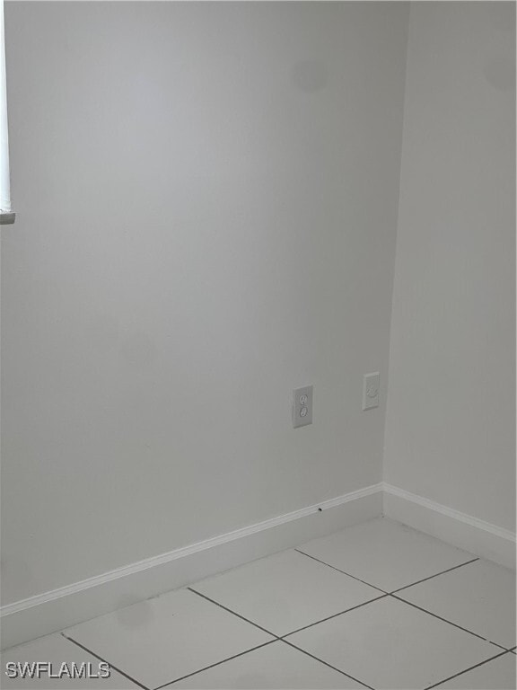 Building Photo - 3527 NE 168th St