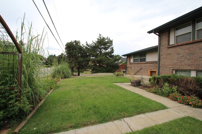 Foto del edificio - 12185 W 8th Ave