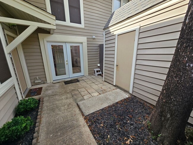 Photo - 2 Bed 1.5 Bath Condo in Bryan!