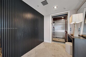 Building Photo - 9559 Collins Ave