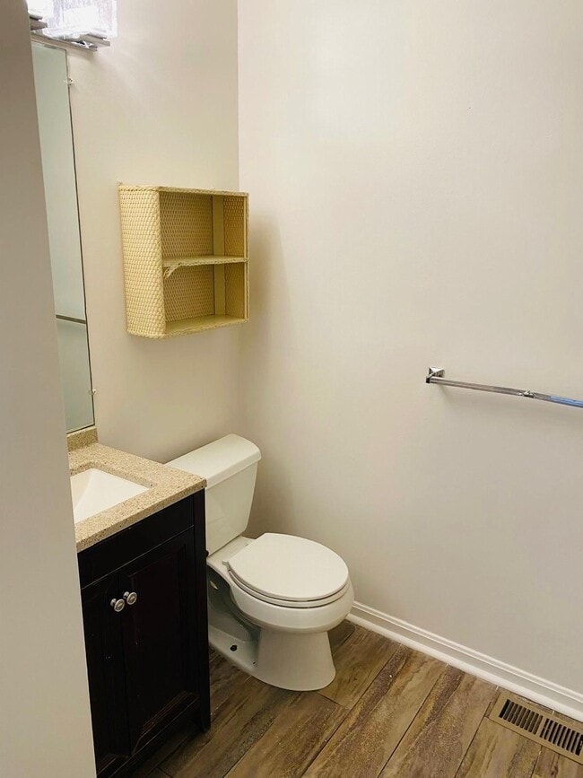 Foto del edificio - 3187 Sonia Trl