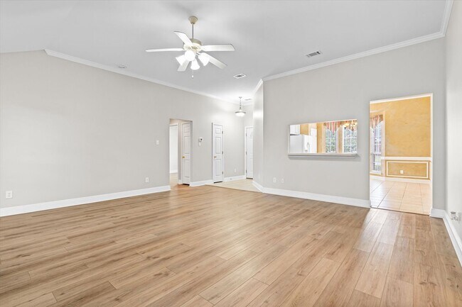 Foto del edificio - UPCOMING LISTING IN EAST FAIRHOPE
