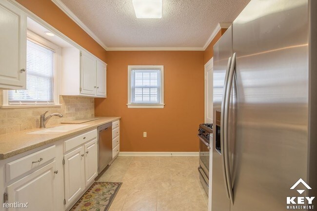 Foto del edificio - 2 br, 1 bath House - 420 S Clifton Ave