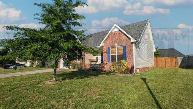 Foto del edificio - 3012 Outfitters Dr