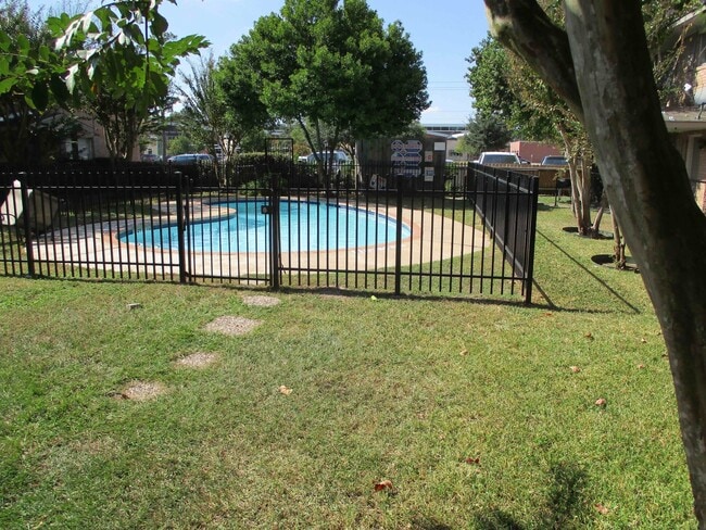 Foto del edificio - ALL BILLS PAID