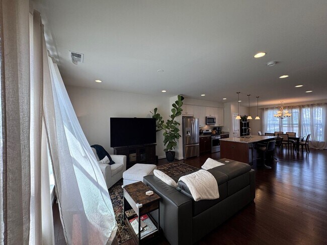 Foto del edificio - Preston Lake Townhouse