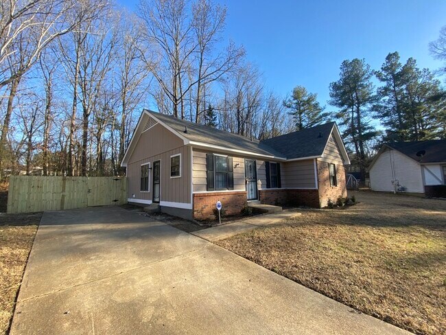 Building Photo - 4034 Winding Hill Cove
