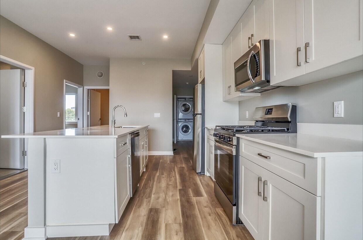 Foto principal - 475 Communipaw Ave