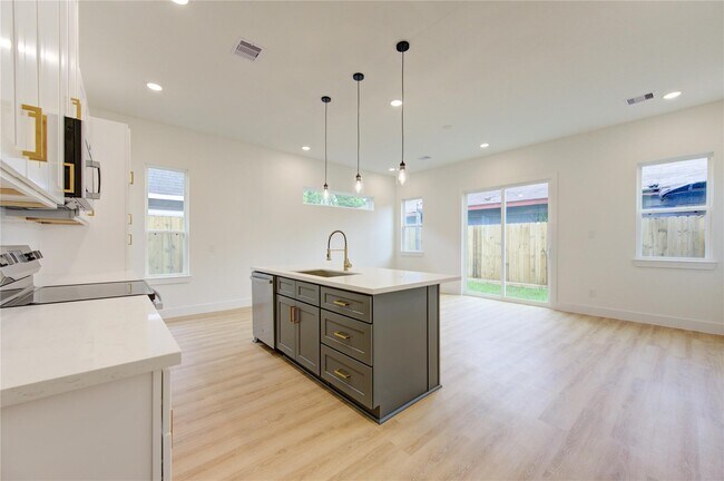 Foto del edificio - 4029 Knoxville St