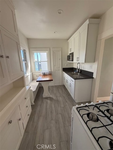 Building Photo - 4603 E Broadway