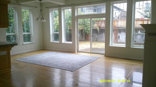 Building Photo - 4967 NW Lavender Cir