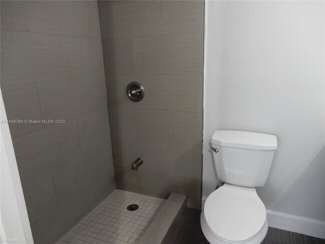 Building Photo - 2 br, 2 bath House - 11549 SW 4th St
