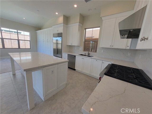 Building Photo - 155 Fairgreen