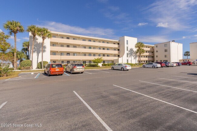 Foto del edificio - 2465 S Washington Ave