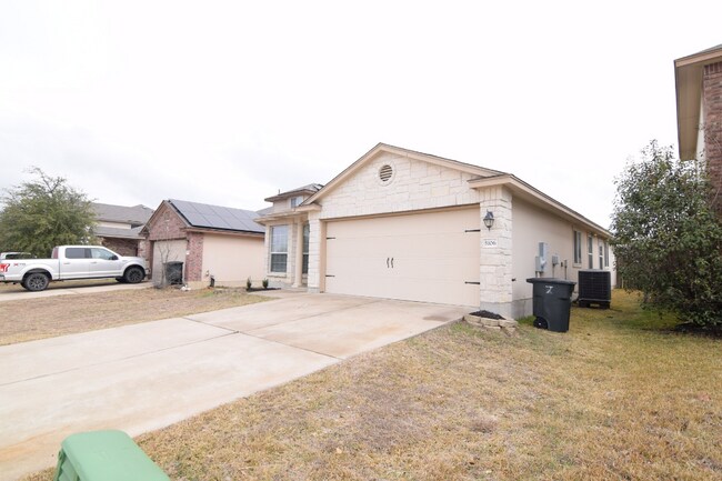Foto del edificio - 5106 Lions Gate Ln