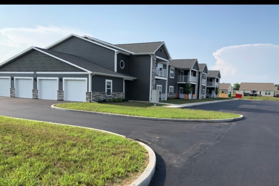 END ELEVATION - 3036 Lindberg Rd