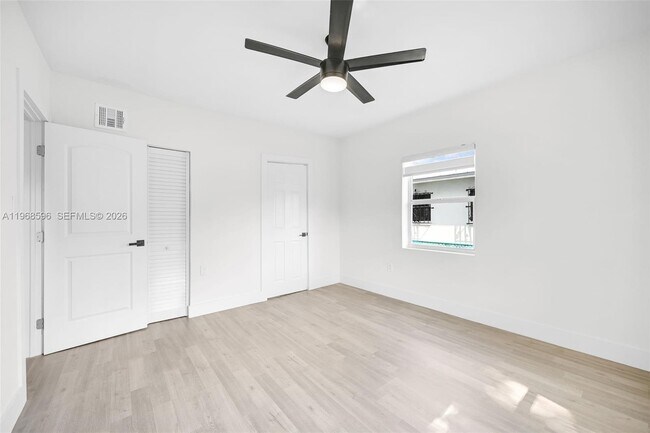 Foto del edificio - 503 NW 47th St