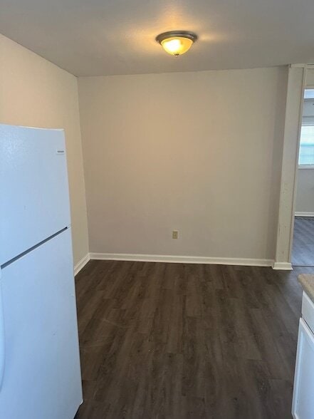 Foto del edificio - 3622 S Lakewood Dr