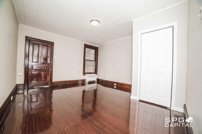 Foto del edificio - 48 E Middle St