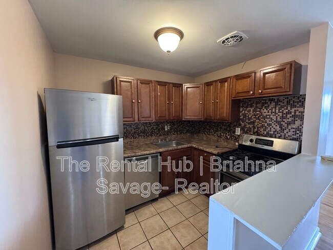 Foto del edificio - 12508 Knights Rd