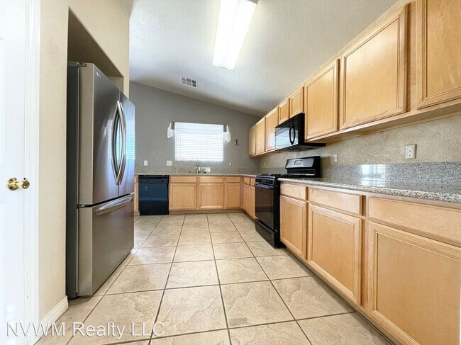 Building Photo - 3 br, 2 bath House - 3290 Dragoon Springs St